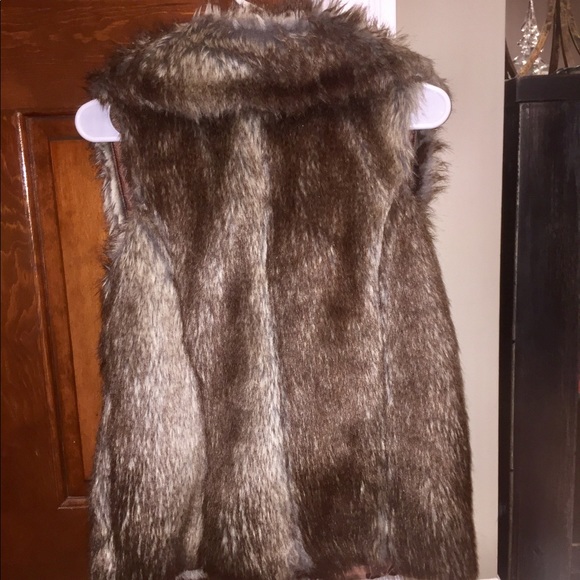 Faux fur vest - Picture 4 of 4